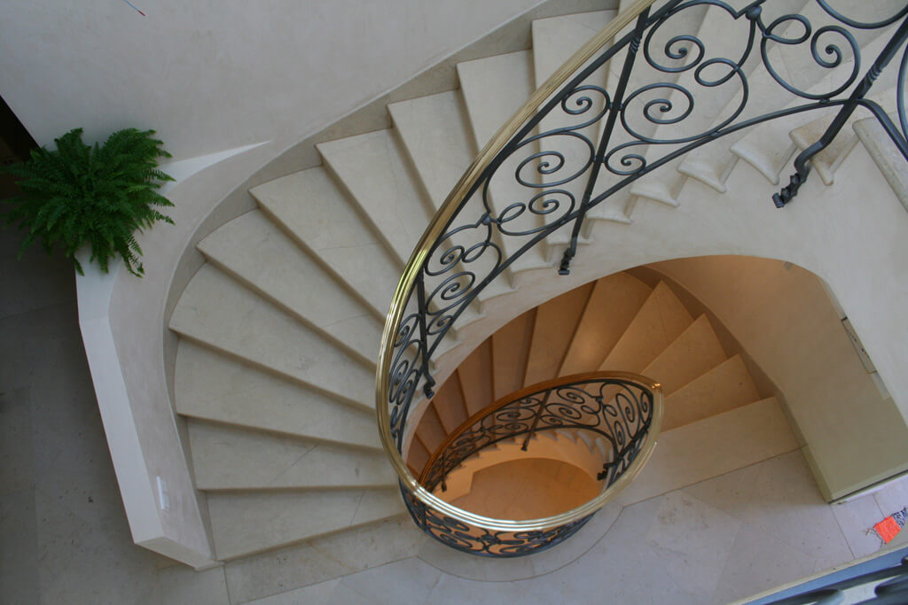 Treppe aus Naturstein von Steininger